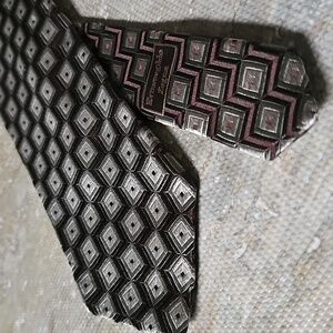 Ermenegildo Zegna Silk Geometric Tie in Gray and Maroon